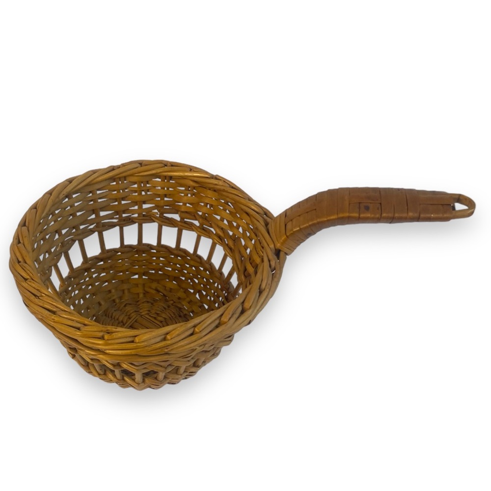 Vintage Wicker Basket W/ Handle Planter, Boho Decor, Bohemian,Mid Century‎ 0182S